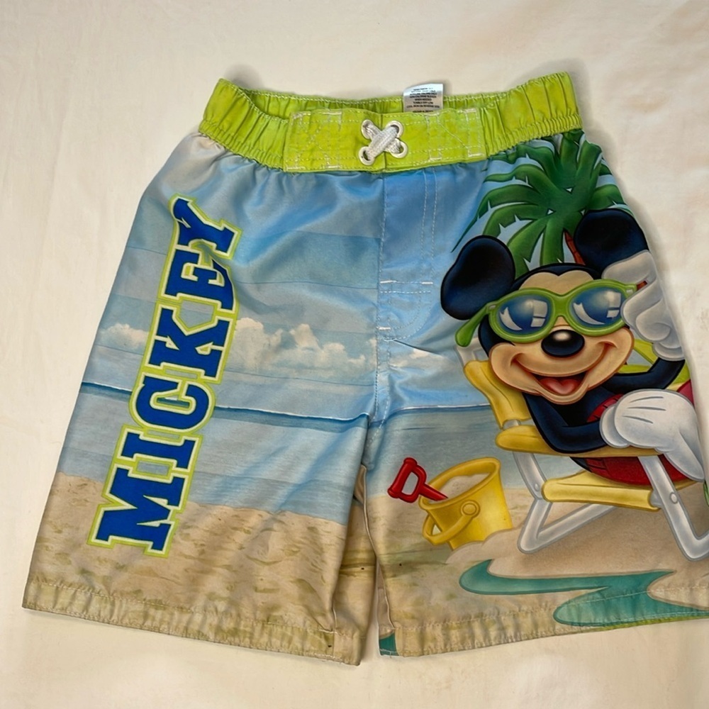 Mickey Mouse On The Beach‎ Boys 4T Swim Trunks